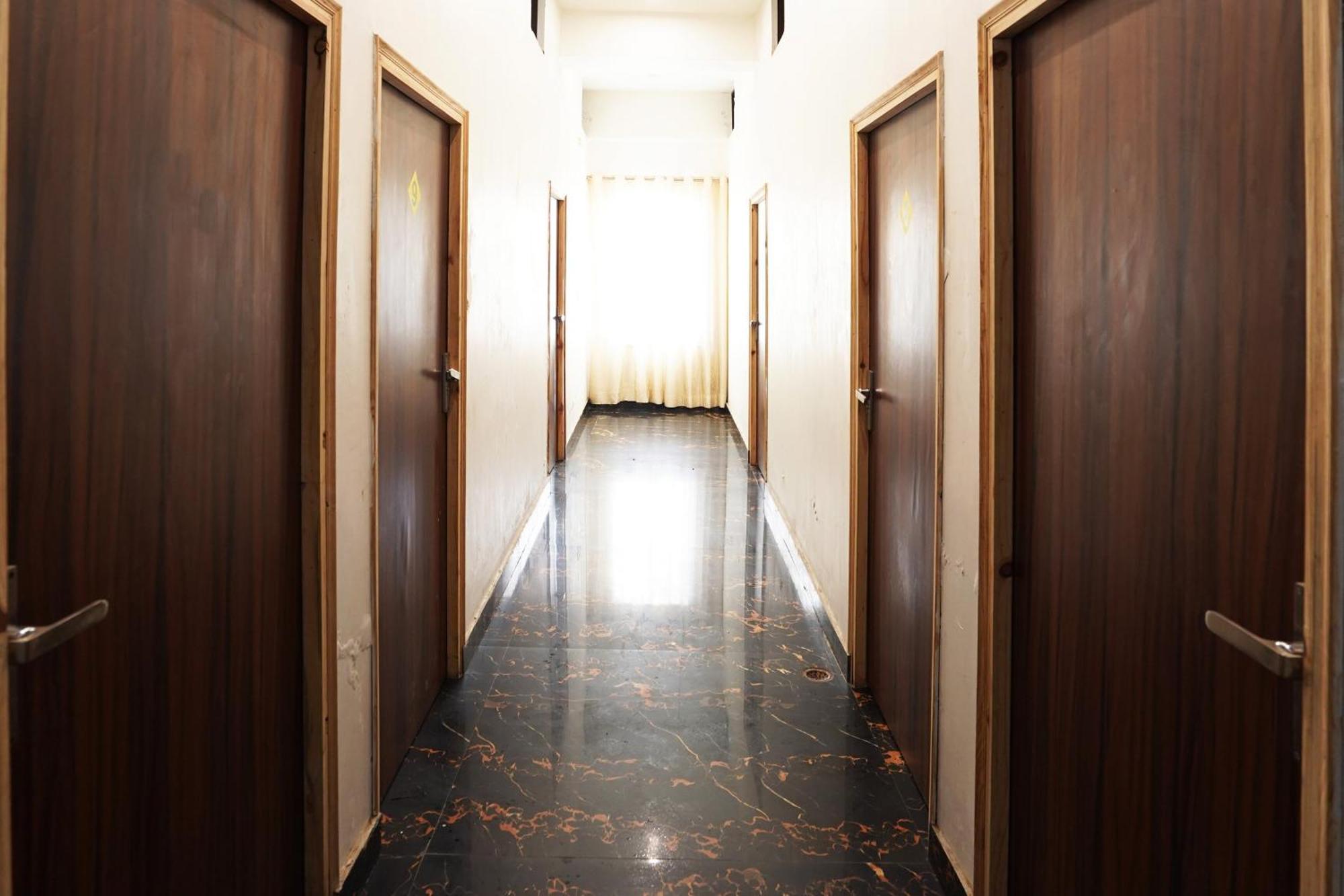 Hotel O R G Farm House Meerut Luaran gambar