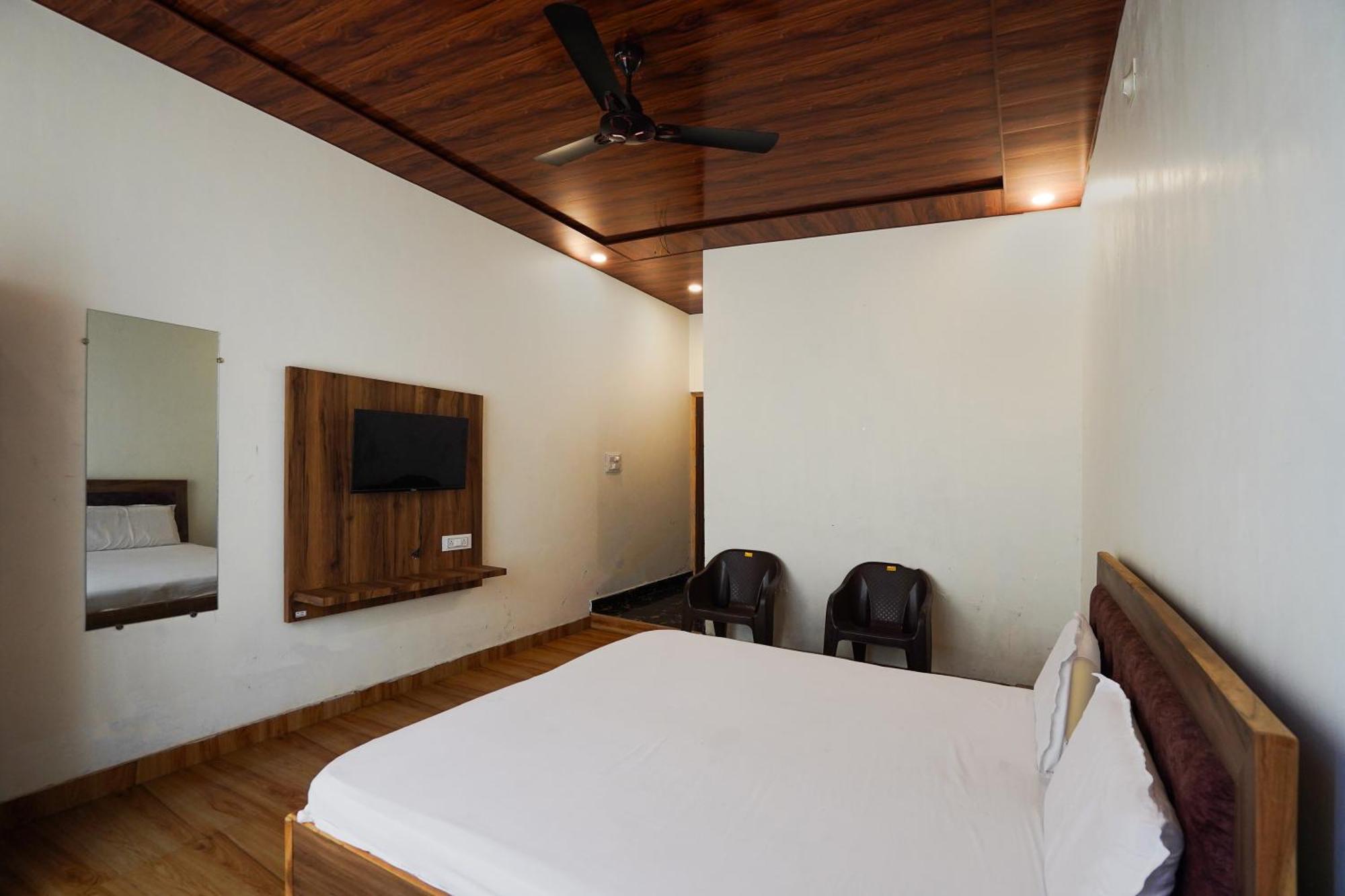 Hotel O R G Farm House Meerut Luaran gambar