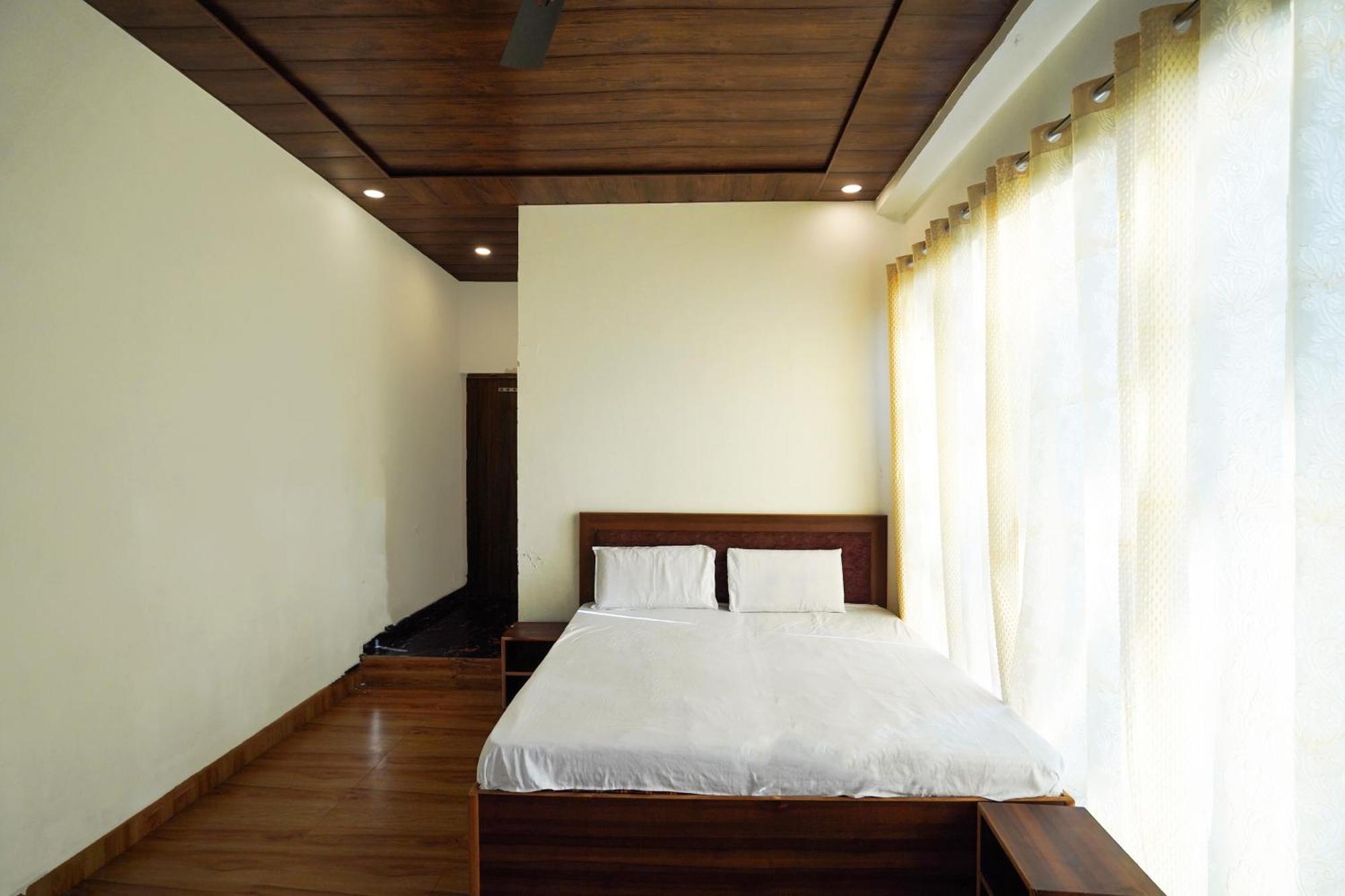 Hotel O R G Farm House Meerut Luaran gambar