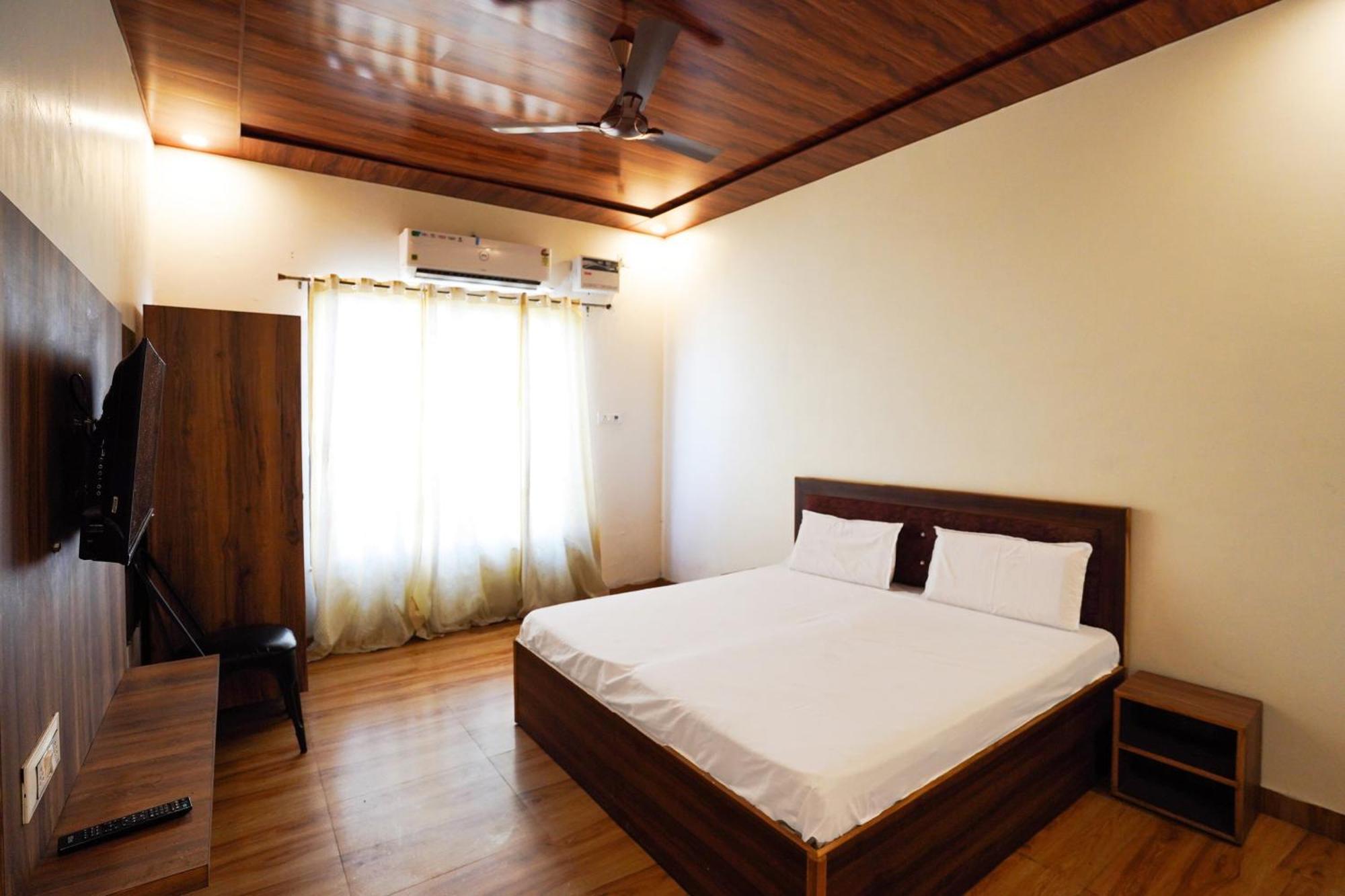 Hotel O R G Farm House Meerut Luaran gambar